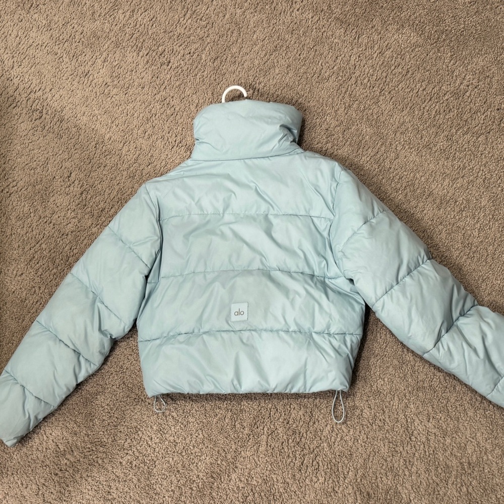 ALO Yoga Gold Rush Puffer Jacket light blue